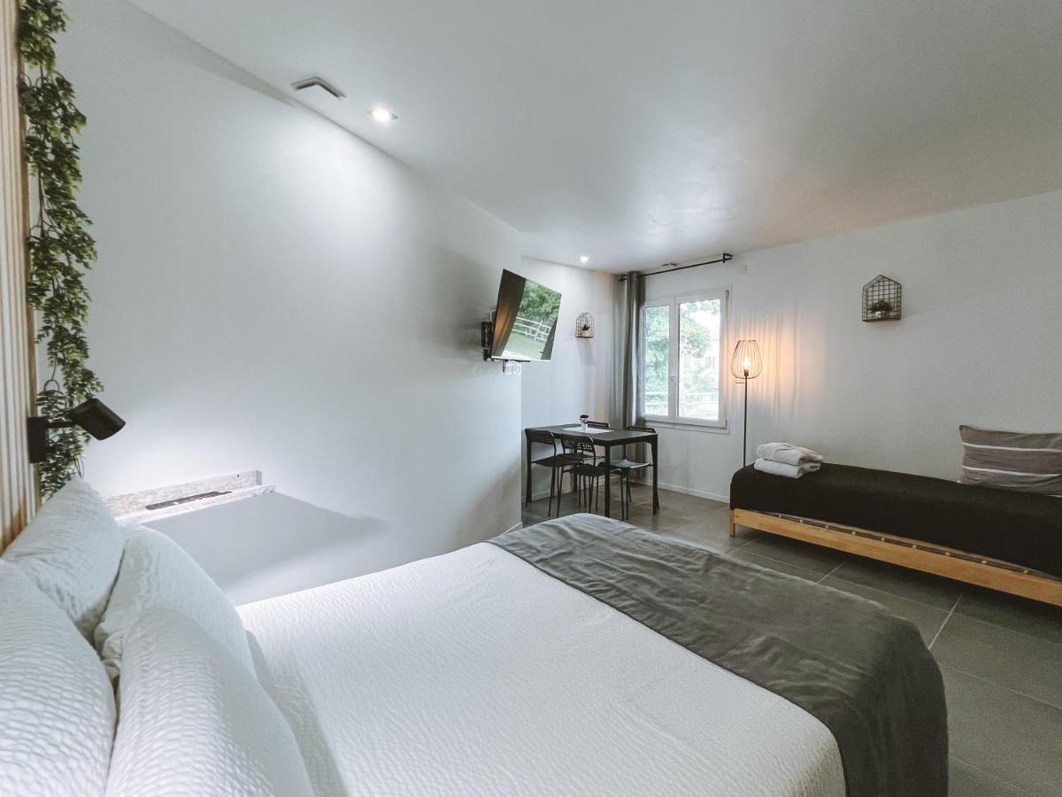 Sky - Gite Meuble & Confort Drome - Ecolodgite Laveyron Bagian luar foto