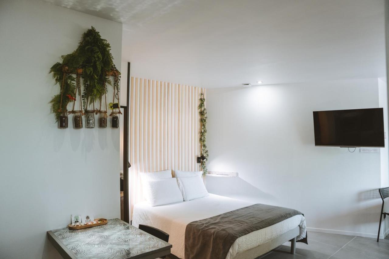 Sky - Gite Meuble & Confort Drome - Ecolodgite Laveyron Bagian luar foto